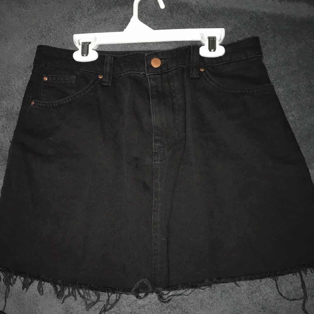 Black jean skirt size 6